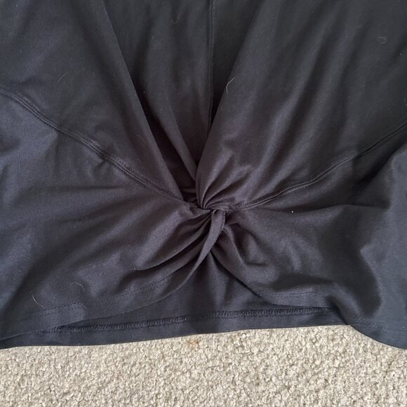 black workout top - Picture 2 of 6